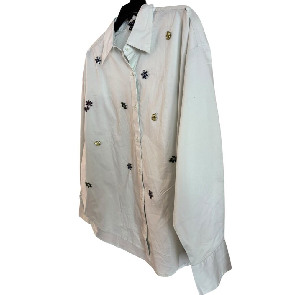 Express Poplin Embellished Boyfriend Portofino Button Up Shirt Medium NWOT - Picture 3 of 6